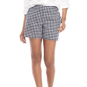 Navy gingham Crown and Ivy shorts. Size 6 NWT